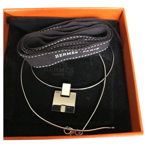 finesse necklace hermes|Hermes eileen pendant.